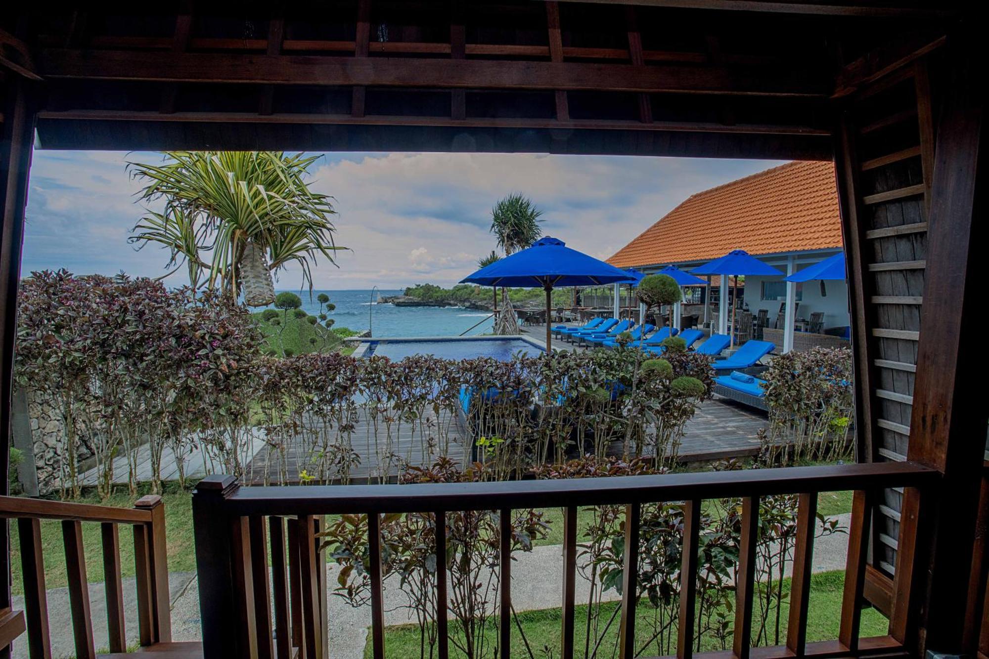 Water Blow Huts 3* Lembongan